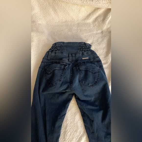 BOOTY ENHANCING JEANS!! high stretch xs - Picture 3 of 3
